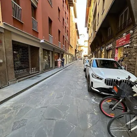 Ponte Vecchio View By Florencehospitality Com Апартаменты Флоренция
