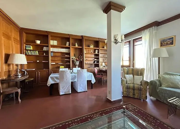 Ponte Vecchio View By Florencehospitality Com Appartement