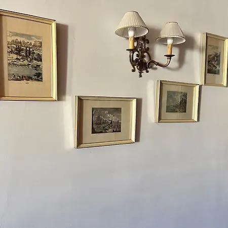 アパート Ponte Vecchio View By Florencehospitality Com フィレンツェ